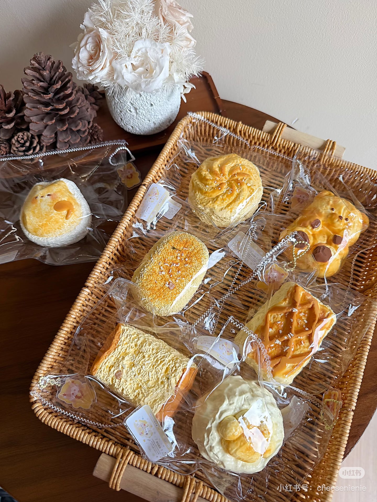 Handcrafted high-quality low-rebound therapeutic compression collectibles. Choose from the live stream